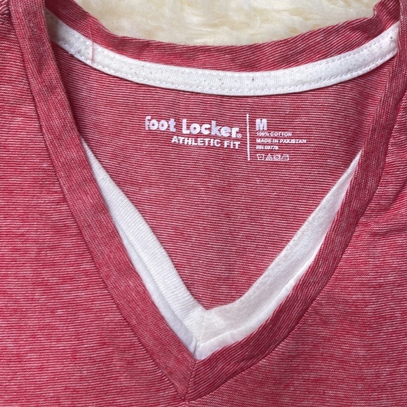 Brand New Never Worn Foot Locker Basic Cotton T-Shirt - Picture 2 of 5